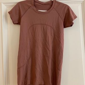 Lululemon Swiftly Tech